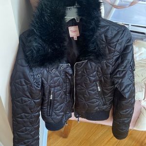 womens puffer jacket with fur trim around collar